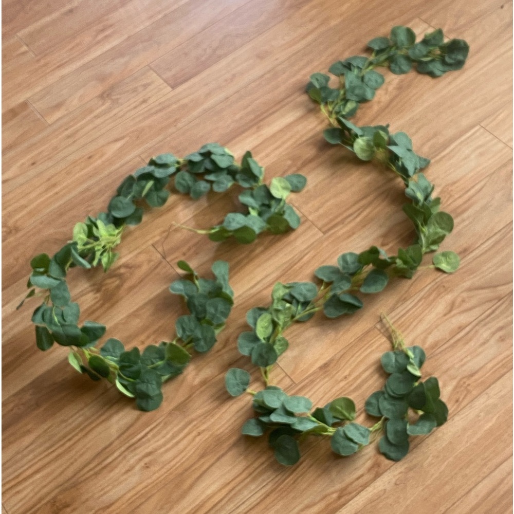 2 Eucalyptus 6ft garlands